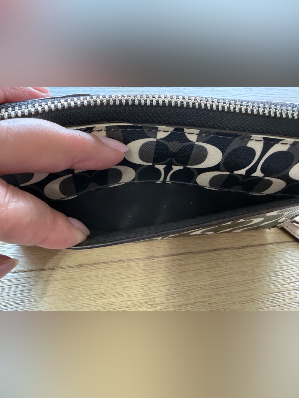 Coach Signature Pattern Wallet - Picture 8 of 14